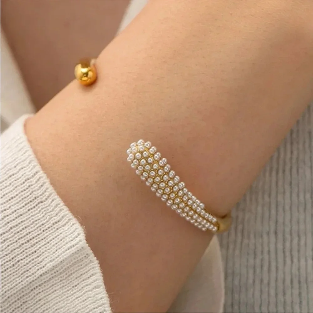 Pearl Elegant 18K Gold- Stainless Steel Teardrop Cuff Bracelet